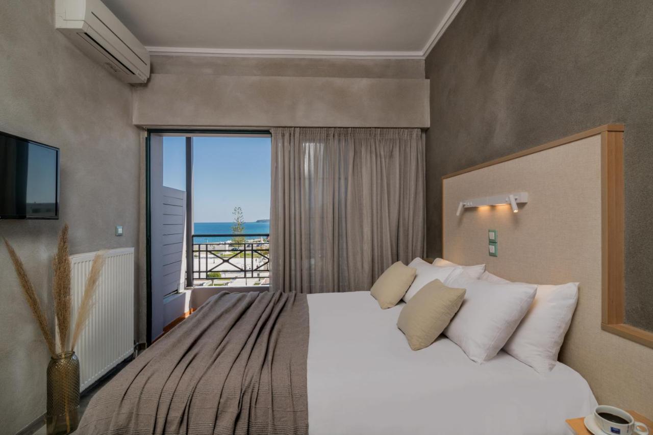 Phoenix Hotel Zakynthos Town Exterior photo