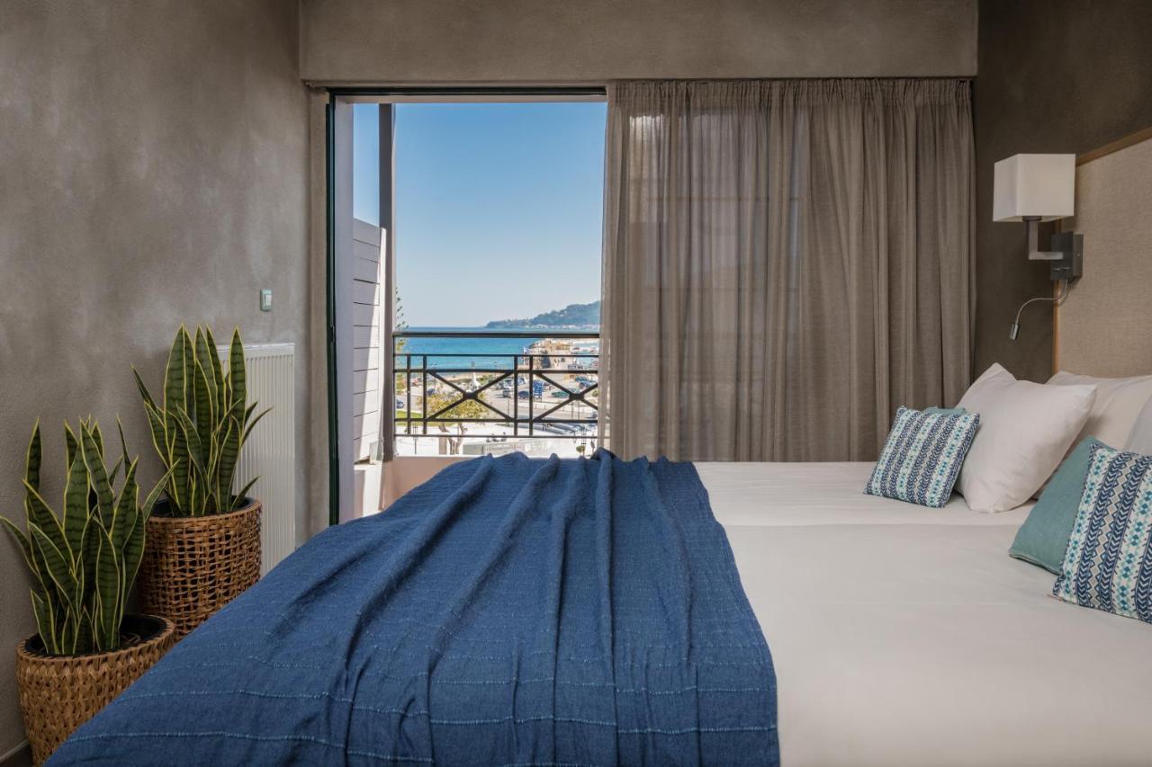 Phoenix Hotel Zakynthos Town Exterior photo
