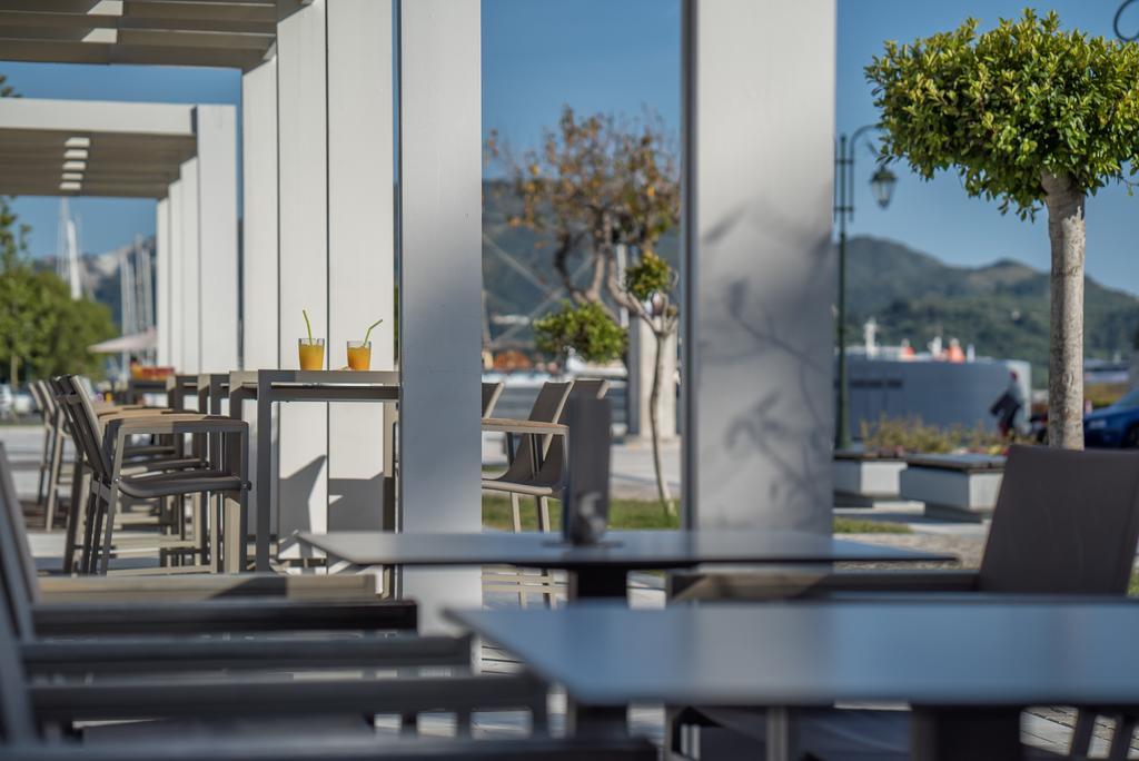 Phoenix Hotel Zakynthos Town Exterior photo