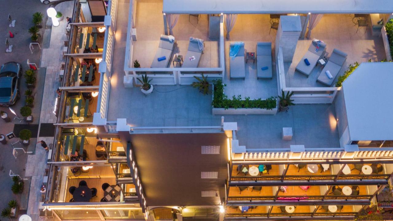 Phoenix Hotel Zakynthos Town Exterior photo